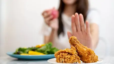 Avoid Fried Food: Reduces strain on the gallbladder and digestion.