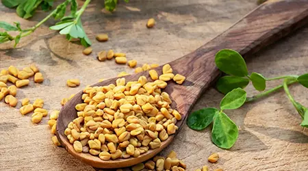 Fenugreek Paste: Rich nutrients help strengthen hair roots and reduce breakage.