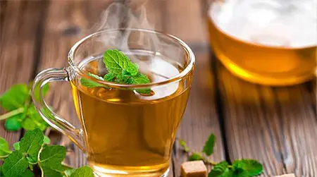 Peppermint Tea: Peppermint tea helps calm the stomach and reduce cramps.